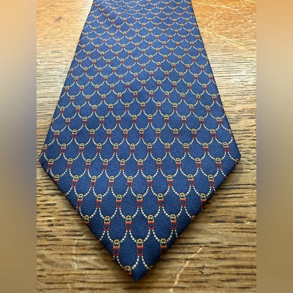 Brooks Brothers Navy Scalloped Design Pure Silk Neck Tie‎